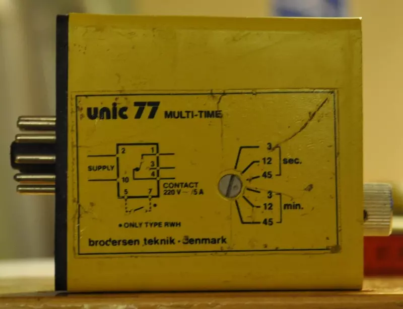 UNIC77