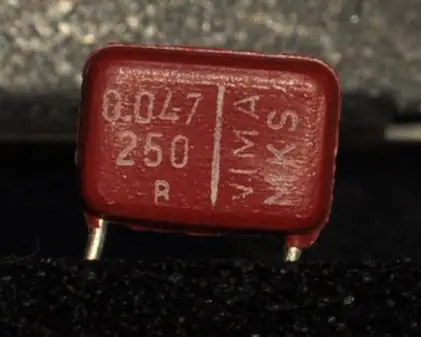 Standing 47nF 250VDC, short legs 47N250VBST 0.047 250- B MKS