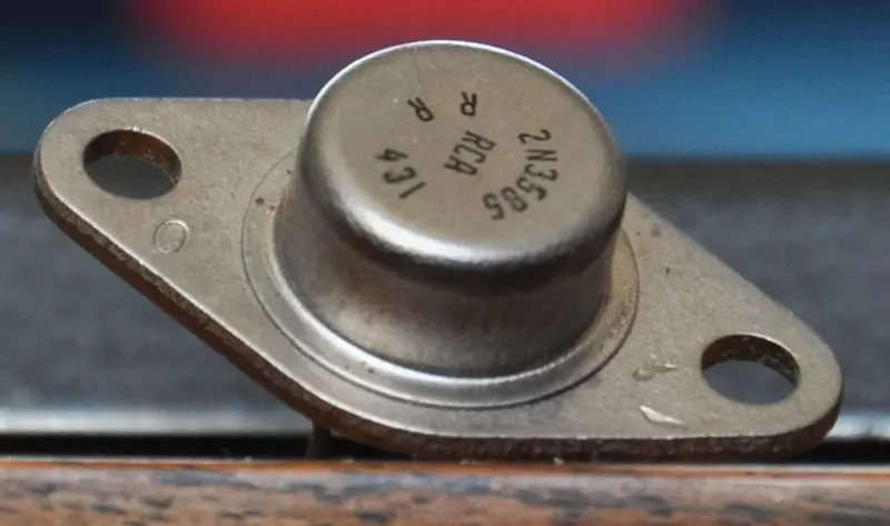 2N3585