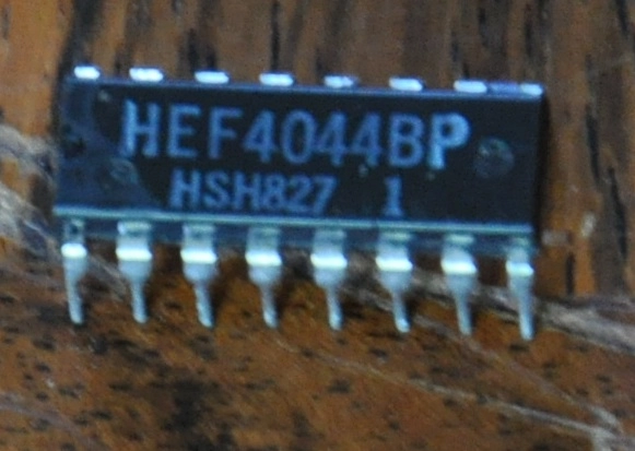 4044
