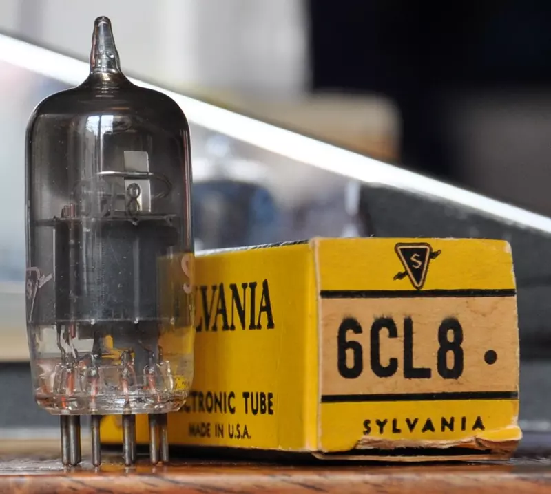 6CL8