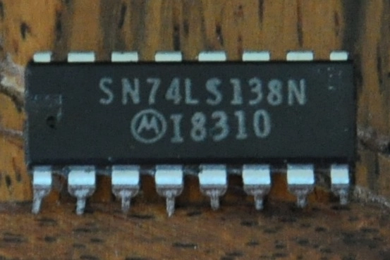 74LS138