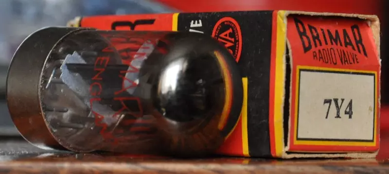 7Y4