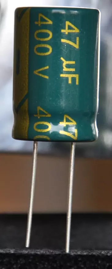CH47UF400V