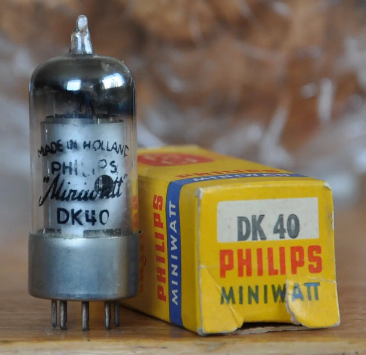 DK 40