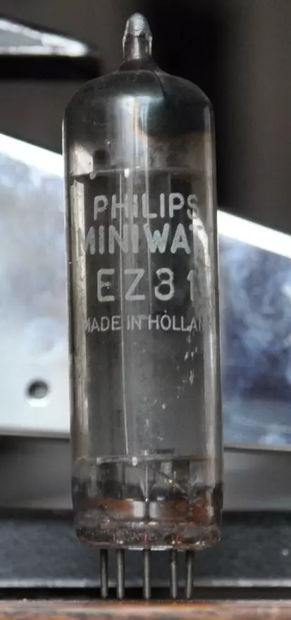 EZ 81