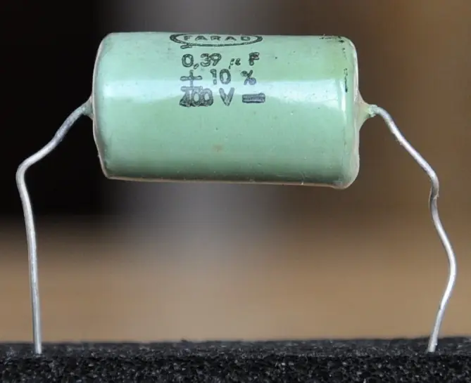 Laying 0.39uF 10% 400V FA039U10P400V 0,39uF ±10% 400V
