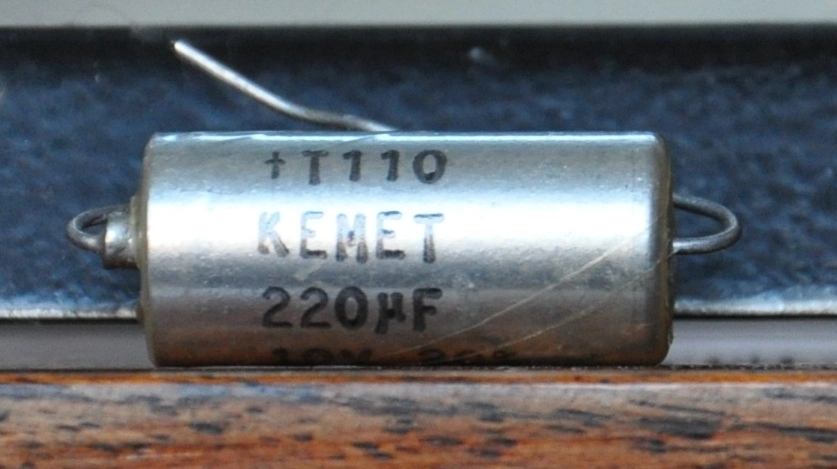 220UF10V20P