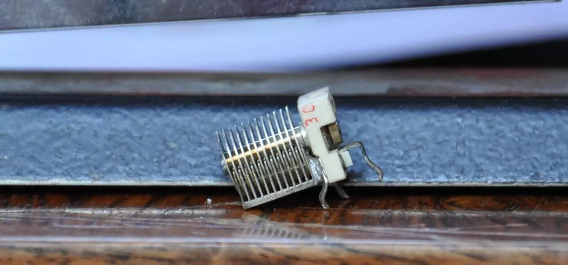 Turn capacitor