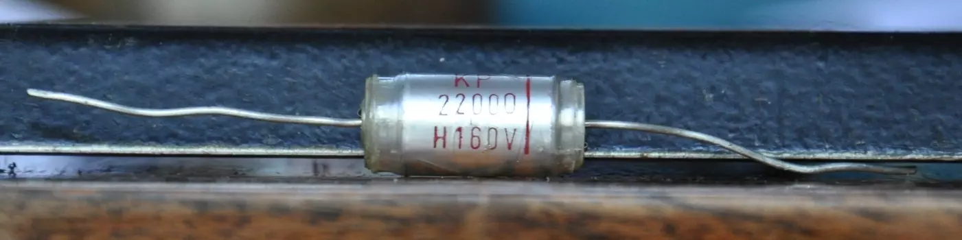 Polystyren capacitor