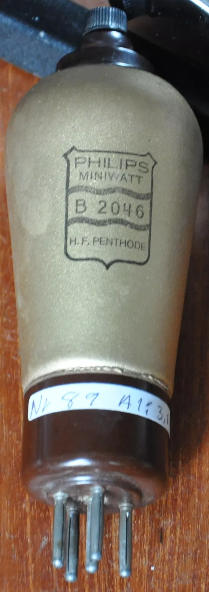 B2046