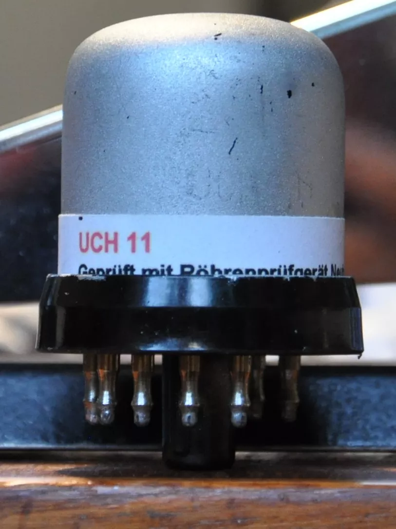 UCH 11
